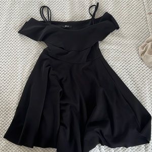 Black two thin strips dress